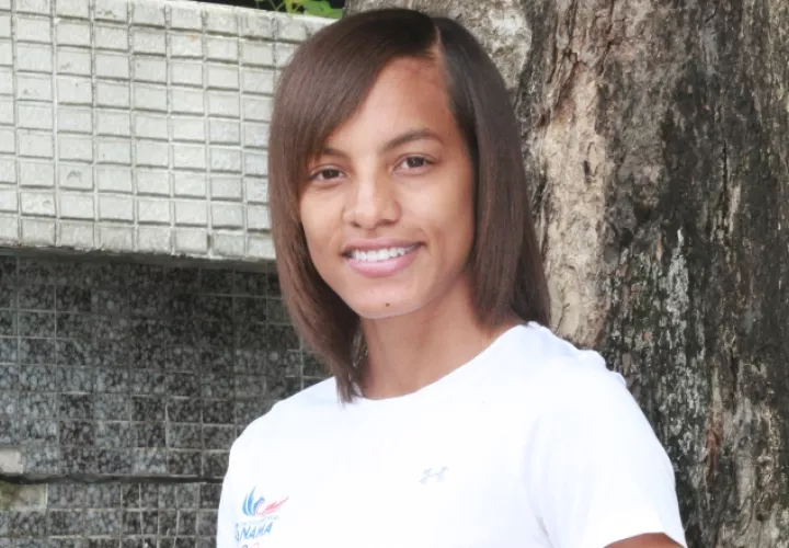 Nathalie Aranda es especialista en salto de longitud. /Foto Anayansi Gamez