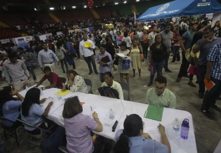 La situación económica  que atraviesa el país se ha visto en una disminución en la generación de empleos.  