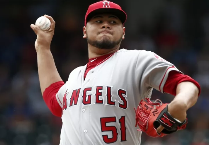 Barría ha limitado a los Rangers a dos carreras limpias en 16 entradas. /Foto AP