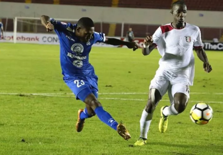 Árabe Unido viene de eliminar al Arnett Gardens de Jamaica. /Foto LPF