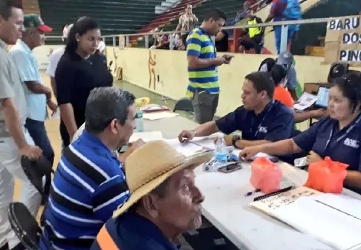 Los beneficiarios deben ingresar a la página para verificar si el Cepadem está listo. /Foto Cortesía