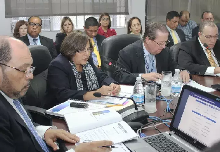 EEl documento contempla importantes obras de inversión pública, como el Metro de Panamá ($582.8 millones) y el Cuarto Puente sobre el Canal ($288.7 millones). Foto/Cortesía