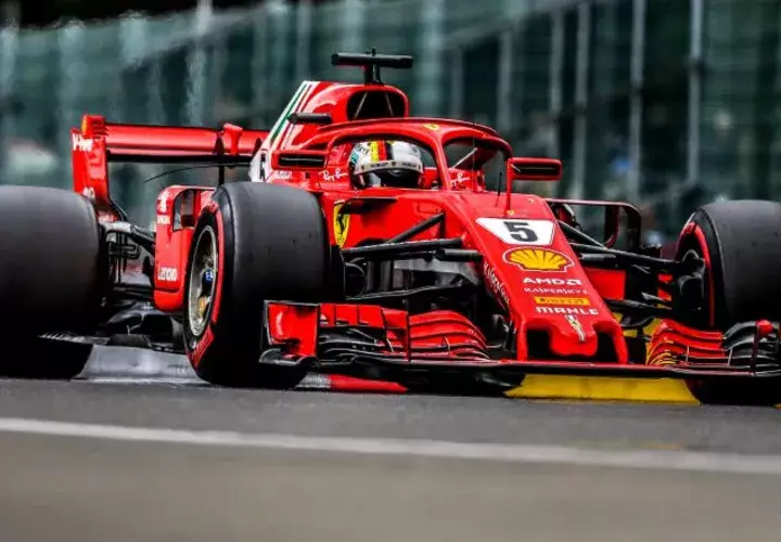 El piloto Sebastian Vettel  logró el segundo mejor tiempo de las clasificatorias.