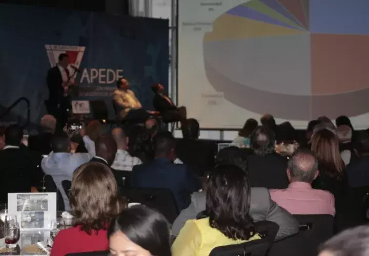 El 50% del PIB está concentrado en  sectores como construcción, comercio, etc. /Foto Víctor Arosemena