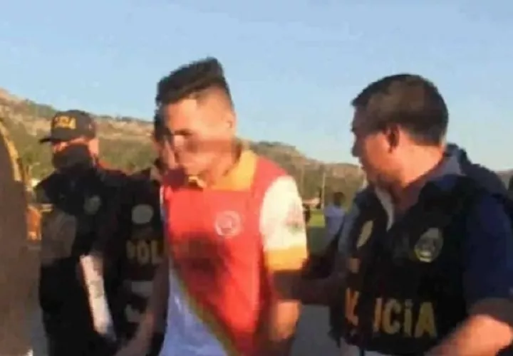 El jugador robó por dos años la identidad.