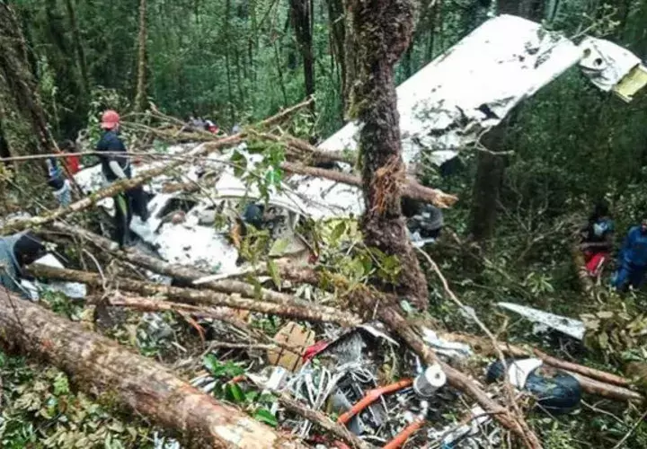 Lugar donde se estrelló el avión. Foto: EFE 