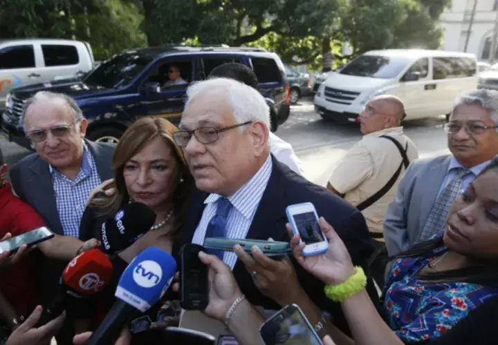 Los querellantes están de acuerdo con la medida en caso Ricardo Martinelli / Foto: Panamá América