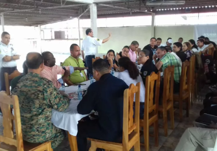 Los estamentos de seguridad y los organizadores de la JMJ llevan a cabo una reunión de seguridad. Foto/Mayra Madrid
