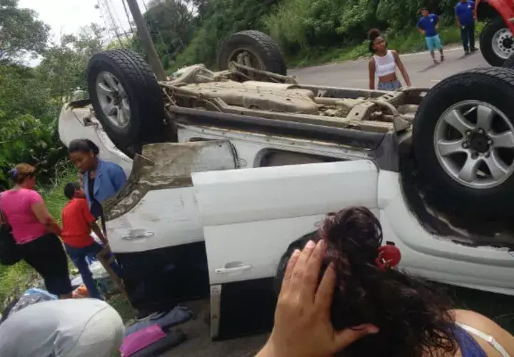Seis personas lesionadas en un accidente de tránsito en Puerto Pilón. Foto/Diómedes Sánchez