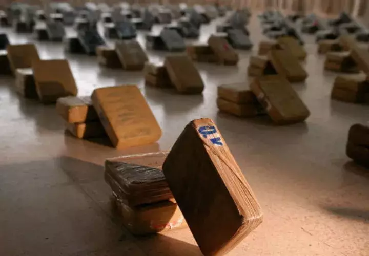 Mientras que en los cuatro años de la Administración de Álvaro Colom (2008-2012), las fuerzas antinarcóticas decomisaron 14.728 kilos.