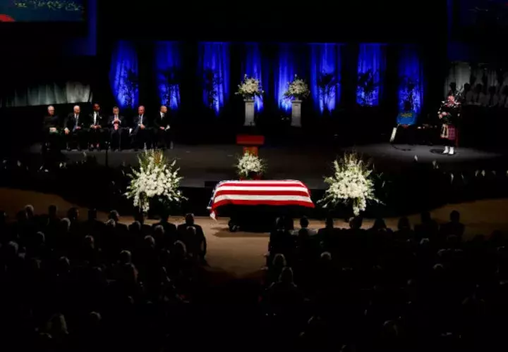 Al funeral no asistirá el actual presidente estadounidense, Donald Trump, que mantuvo una tensa relación con McCain hasta su muerte.