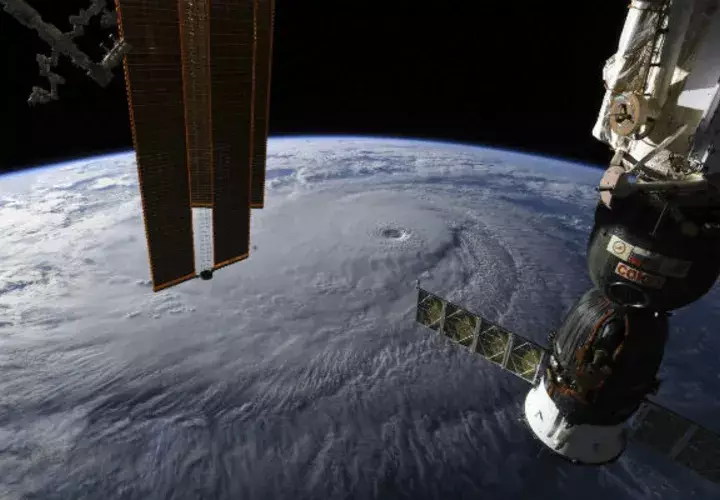 Imagen de la Nasa que capta desde el espacio al huracán Lane. Foto: AP. 