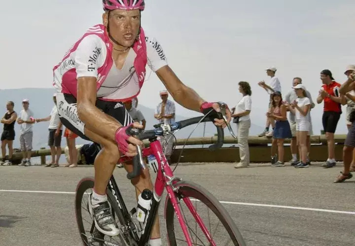 Jan Ullrich durante su etapa como corredor. Foto AP