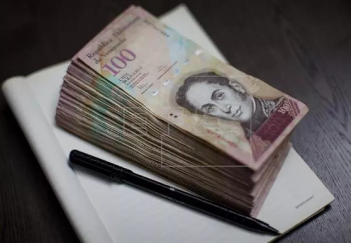 Los diputados de la Comisión de Finanzas calculan que al cabo de tres meses, las nuevas denominaciones monetarias serán insuficientes para cubrir los costos de los bienes y servicios. /Foto/EFE