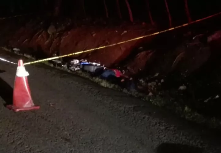 Mientras que en Capira cabecera, una colisión entre un auto sedán y un vehículo pick up dejo un saldo de ocho personas lesionadas.
