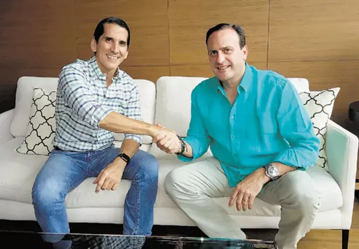 Riccardo Francolini Arosemena junto a Rómulo Roux