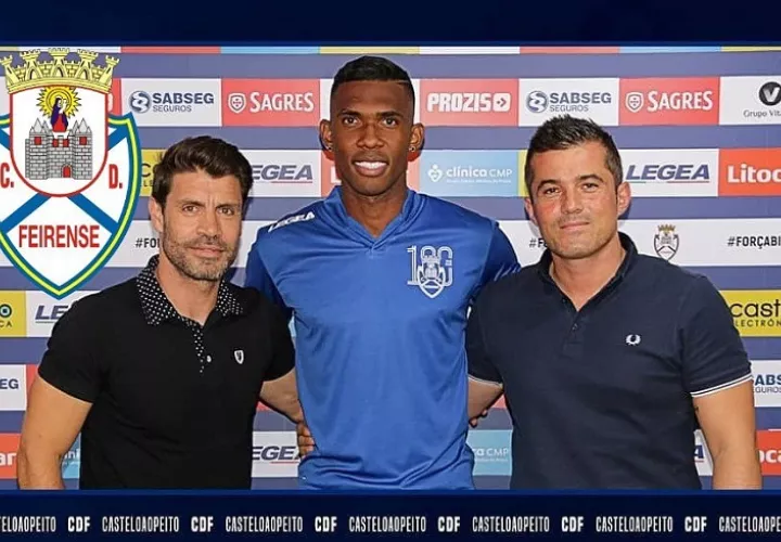 Roderick Miller  durante su presentación en Portugal.