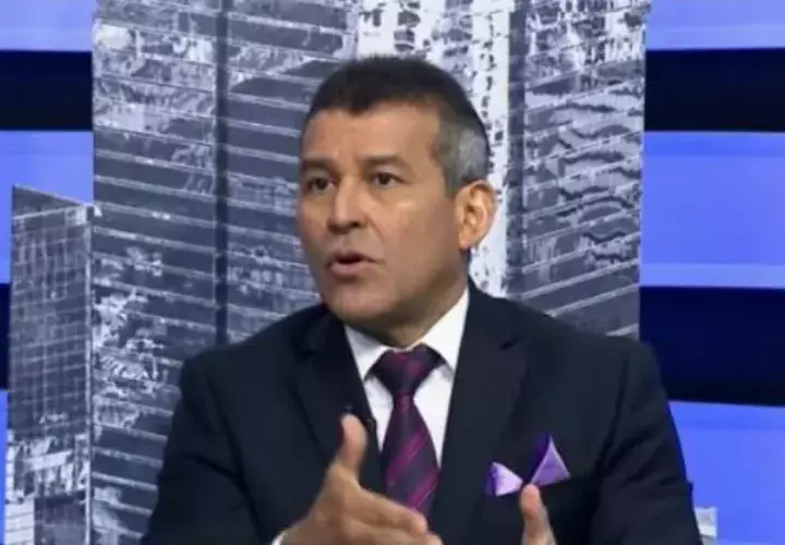 Sidney Sittón, abogado del expresidente Ricardo Martinelli. 