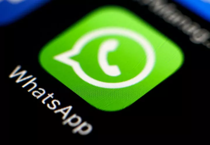 Whatsapp introdujo cambios en la manera de compartir mensajes en India. Foto/EFE