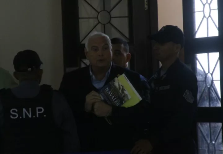 La defensa de Ricardo Martinelli ha logrado que el juez de garantías le permita examinar las  pruebas.