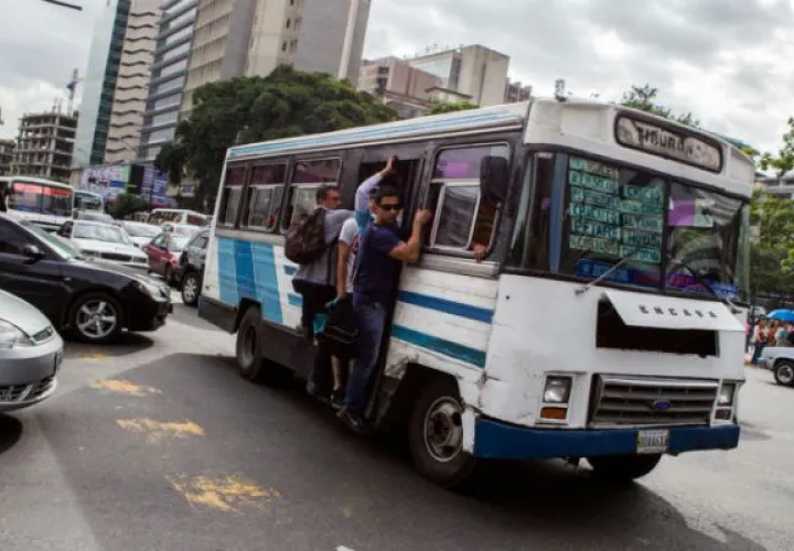 El valor del pasaje pasó de 4 bolívares a 50 mil. Foto/Tomada de Internet