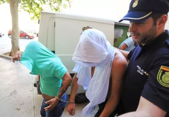 Ullrich cuando era conducido por el confuso incidente con su vecino / EFE