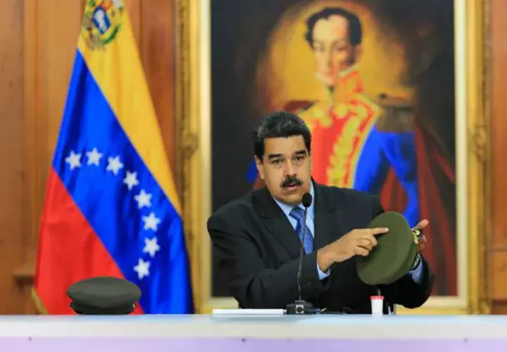 El presidente de Venezuela, Nicolás Maduro, mientras ofrece un mensaje en Caracas. Foto: EFE 