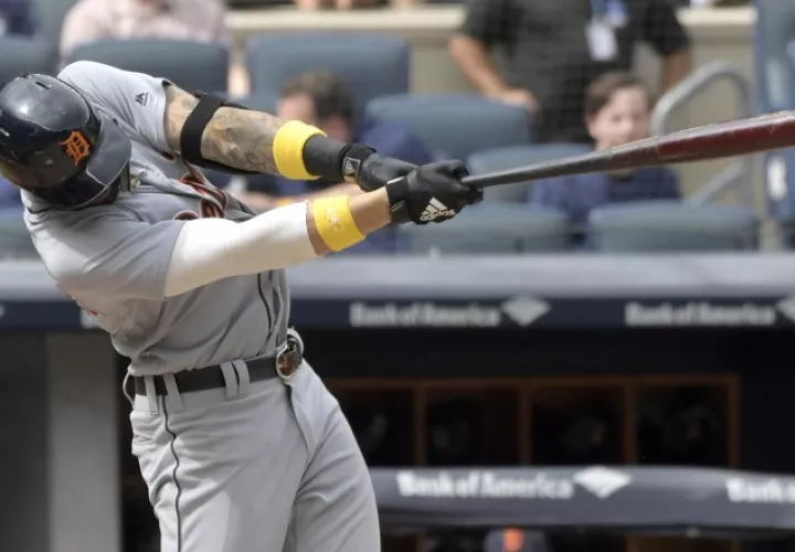 Nicholas Castellanos la sacó del estadio. /Foto AP