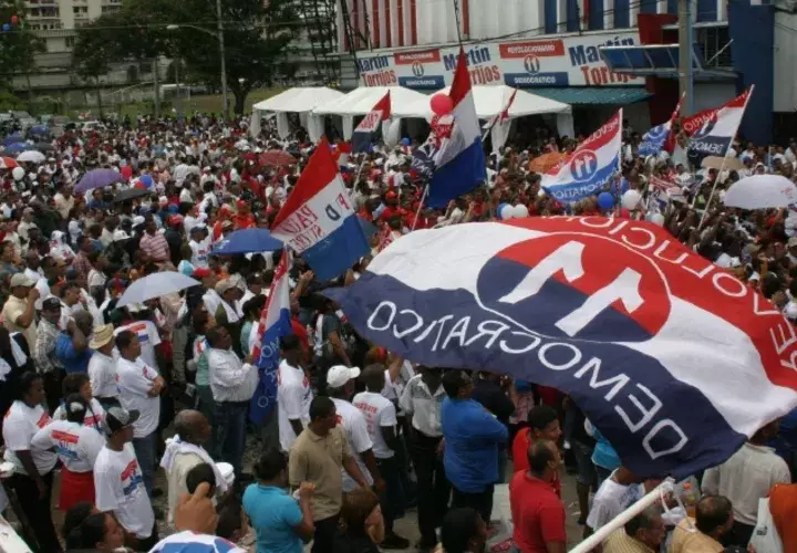 Se intensifica la campaña a las primarias presidenciales del PRD.