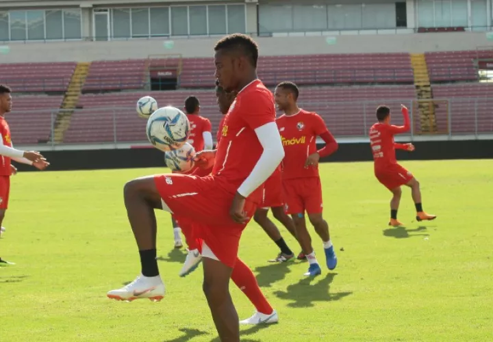 Michael Amir Murillo en los entrenamientos del seleccionado mayor. /Foto Anayansi Gamez