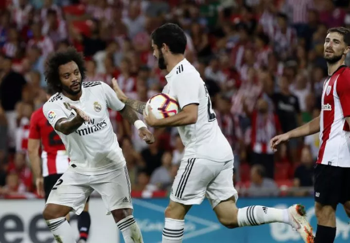 Marcelo e Isco celebran el primer y único gol de Real Madrid ante Bilbao. /Foto EFE