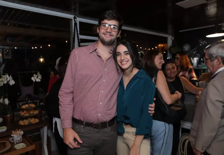 5. Lorenzo Bittolo y Gabriela Marante.  
