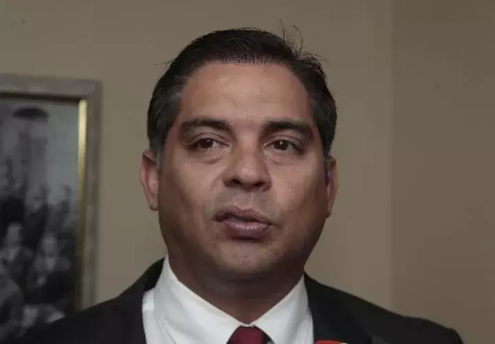 Diputado Beby Valderrama