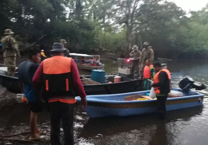 La embarcación de nombre Odisea fue remolcada desde isla Bajo Pipón hasta el área de muelle de Chiriquí. Foto/Mayra Madrid