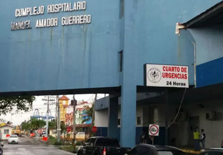 La mujer fue llevada al Complejo hospitalario Dr. Manuel Amador Guerrero en Colón. Foto: Diómedes Sánchez.   
