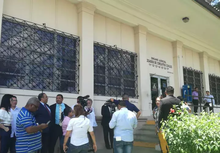 Colegas periodistas acompañaron a Guadalupe Castillero