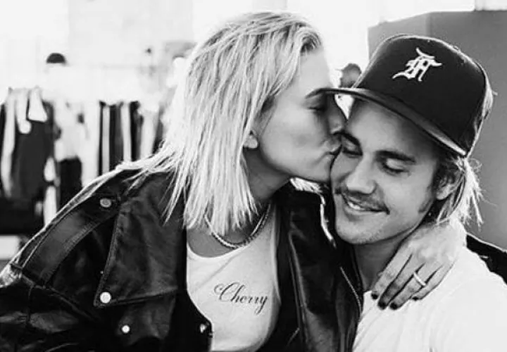  Justin Bieber  y la modelo  Hailey Baldwin. 