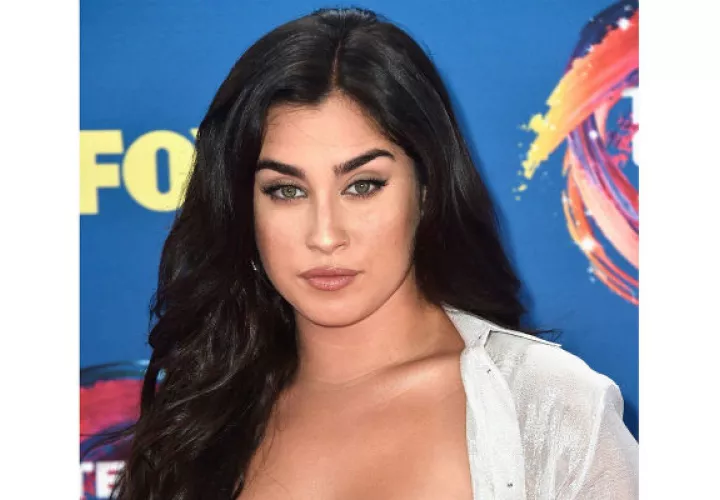 En la actualidad, Lauren mantiene una relación sentimental con el rapero Ty Dolla $ign