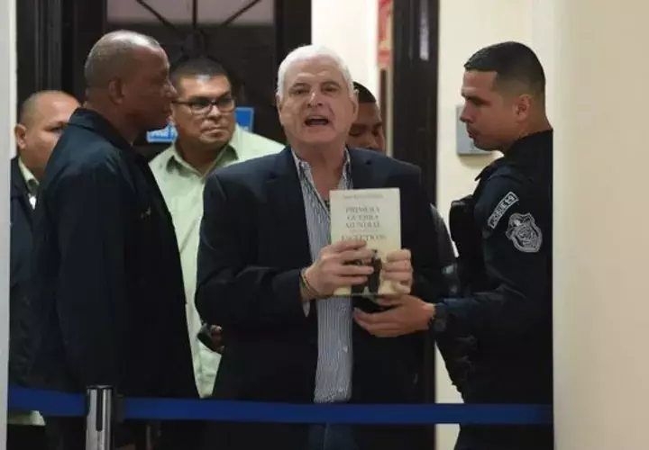 Ricardo Martinelli aseguró que el actual gobierno es responsable del deterioro de su salud. Foto: Epasa.