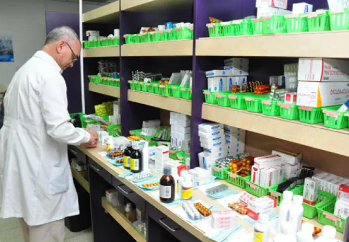 La CSS solicita reportar cualquier falla o reacción al comité local de Farmacoterapia y Farmacovigilancia del Complejo Hospitalario Arnulfo Arias Madrid.