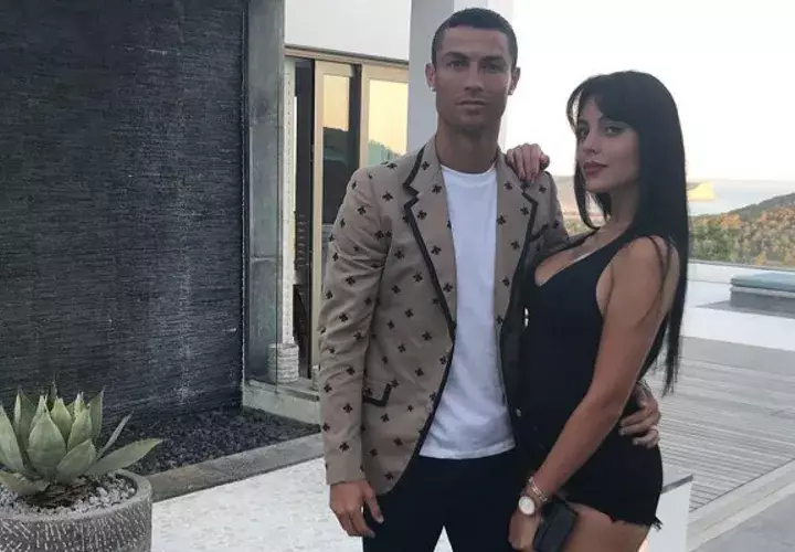 Cristiano y su novia atraviesan un gran momento.