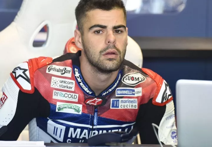 Fenati  dice que no actuó como un hombre.