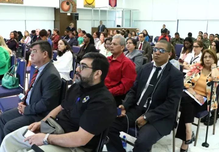 Red Nacional de Discapacidad realizó foro. Foto: Cortesía