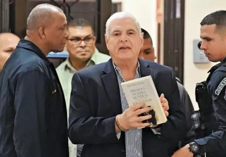 Ricardo Martinelli denuncia la violación de su inmunidad cuando era diputado del Parlacen. Foto: Archivo.
