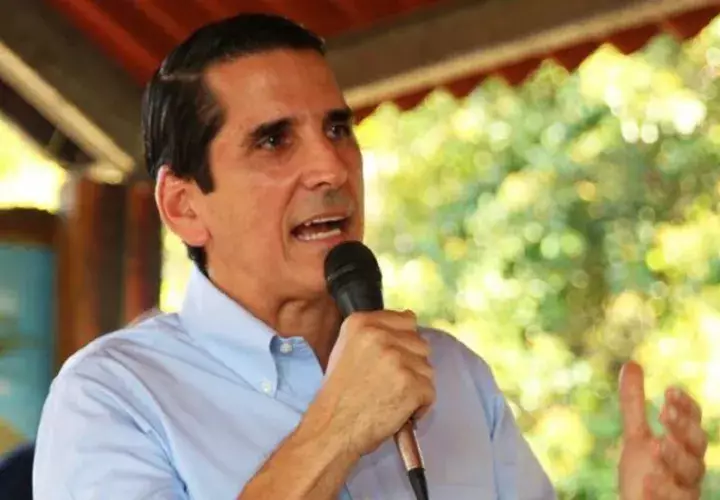 Rómulo Roux: "Los candidatos debemos ser legítimos y reales". /Foto Archivo.