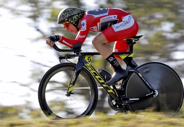 Yates lidera la general.