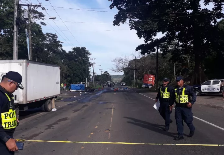 El exceso de velocidad y la poca visivilidad provocaron la colisión fatal. Foto: Panamá América.