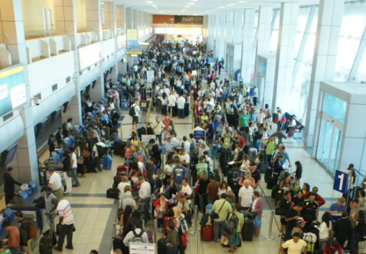 Durante el mismo periodo del año 2018, salieron de la terminal aérea 73,746 pasajeros (nacionales y extranjeros). Foto/Tocumen S.A.