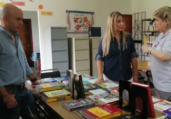 René Irigoyen durante su visita.  Foto. Cortesía