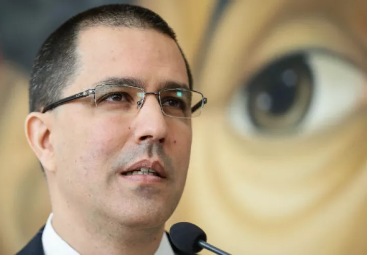 El jefe de la diplomacia venezolana aseguró que el Gobierno de Nicolás Maduro se enfrentó a una "campaña feroz, brutal, de EE.UU. y sus países satélites" junto a algunas ONG de derechos humanos "para impedir que venezuela fuera elegida".